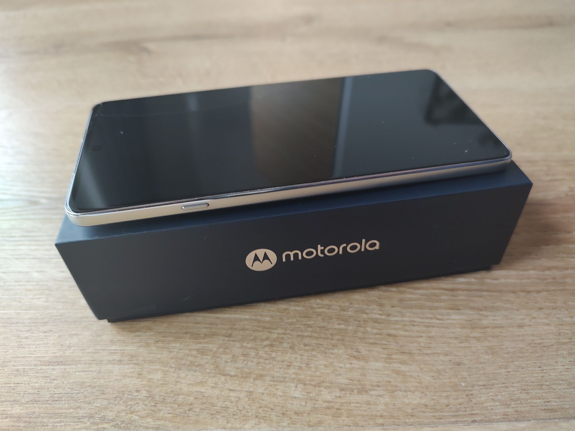 Смартфон Motorola Edge 20  8/128 GB Frosted White