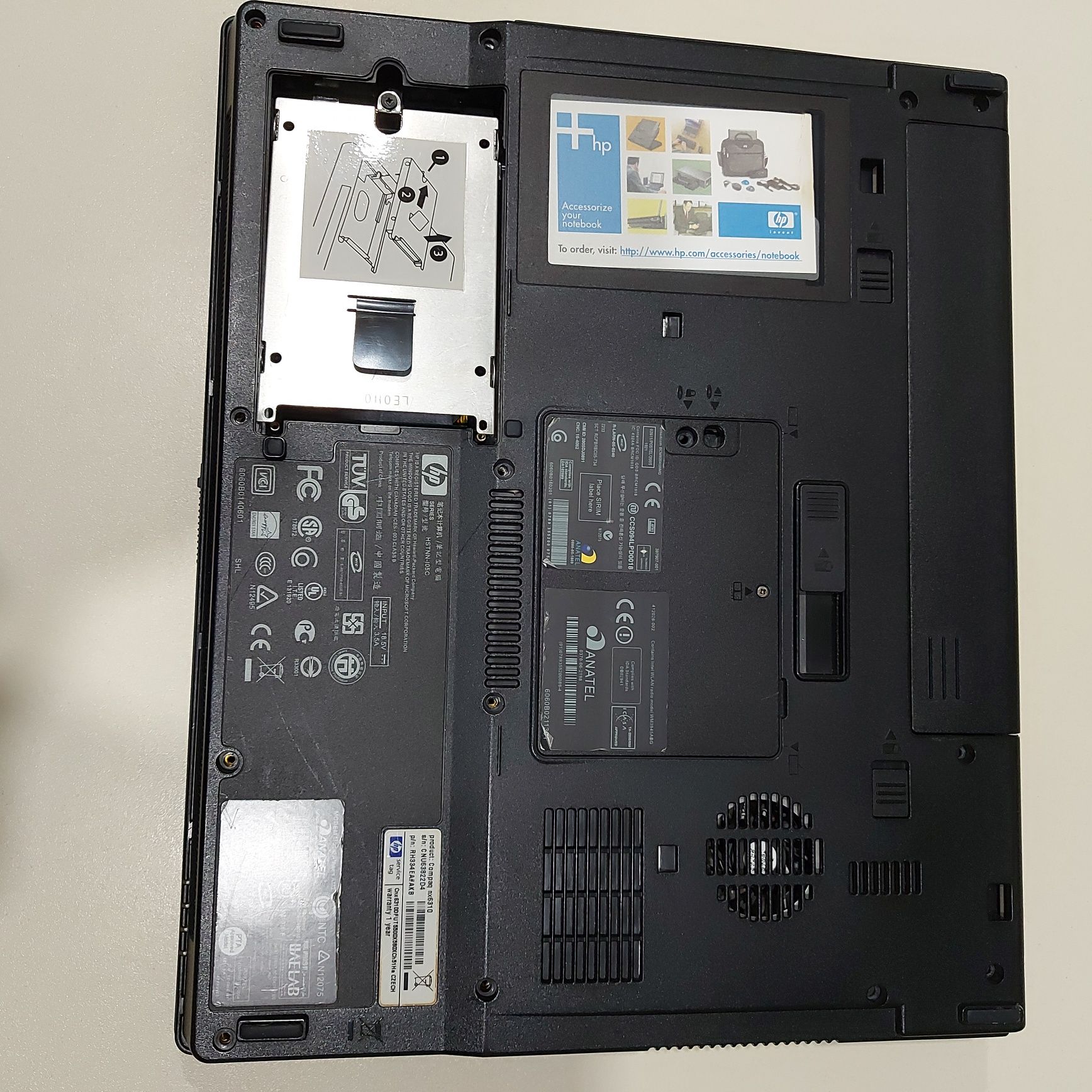 2 ноутбуки HP Compag nx 6110 та nx 6130 обидва робочі.