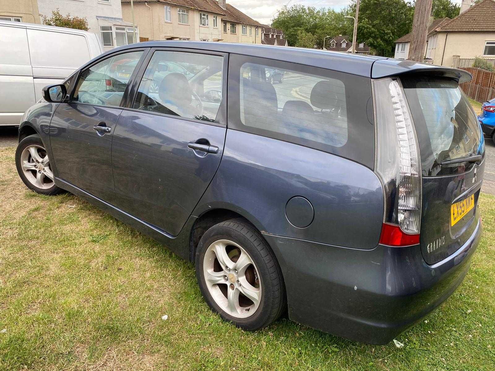 Кузов Кузовние запчасти для Mitsubishi Grandis 2009p