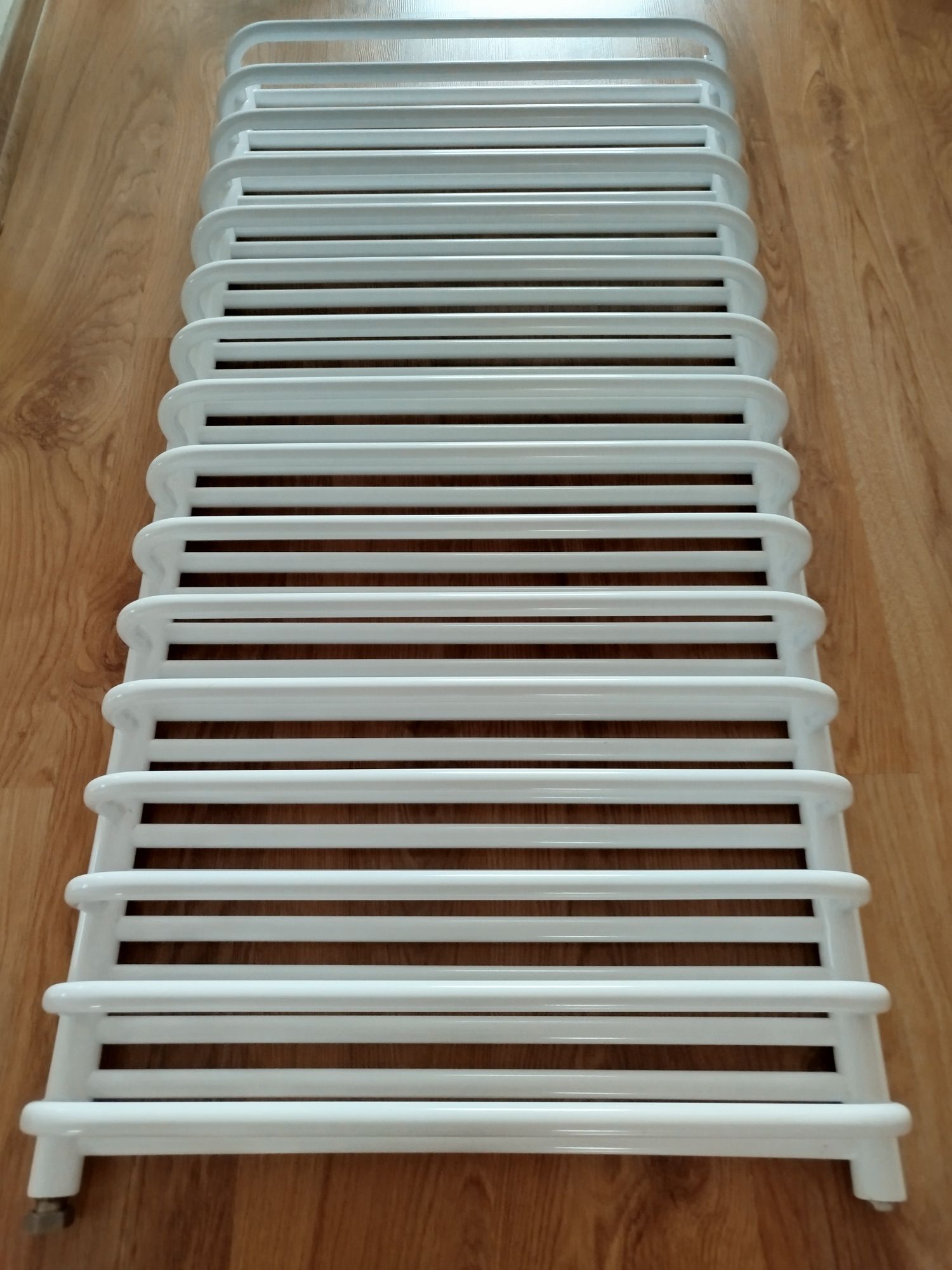 Grzejnik łazienkowy 127x63