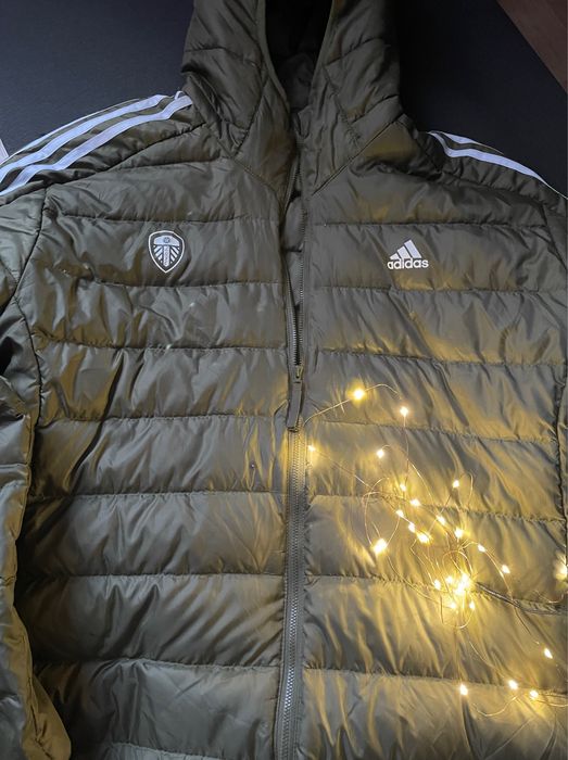 Легкий пуховик Adidas