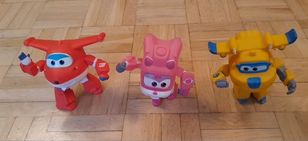 Zestaw figurek SUPERWINGS. Dżetek, Frania i Śrubek