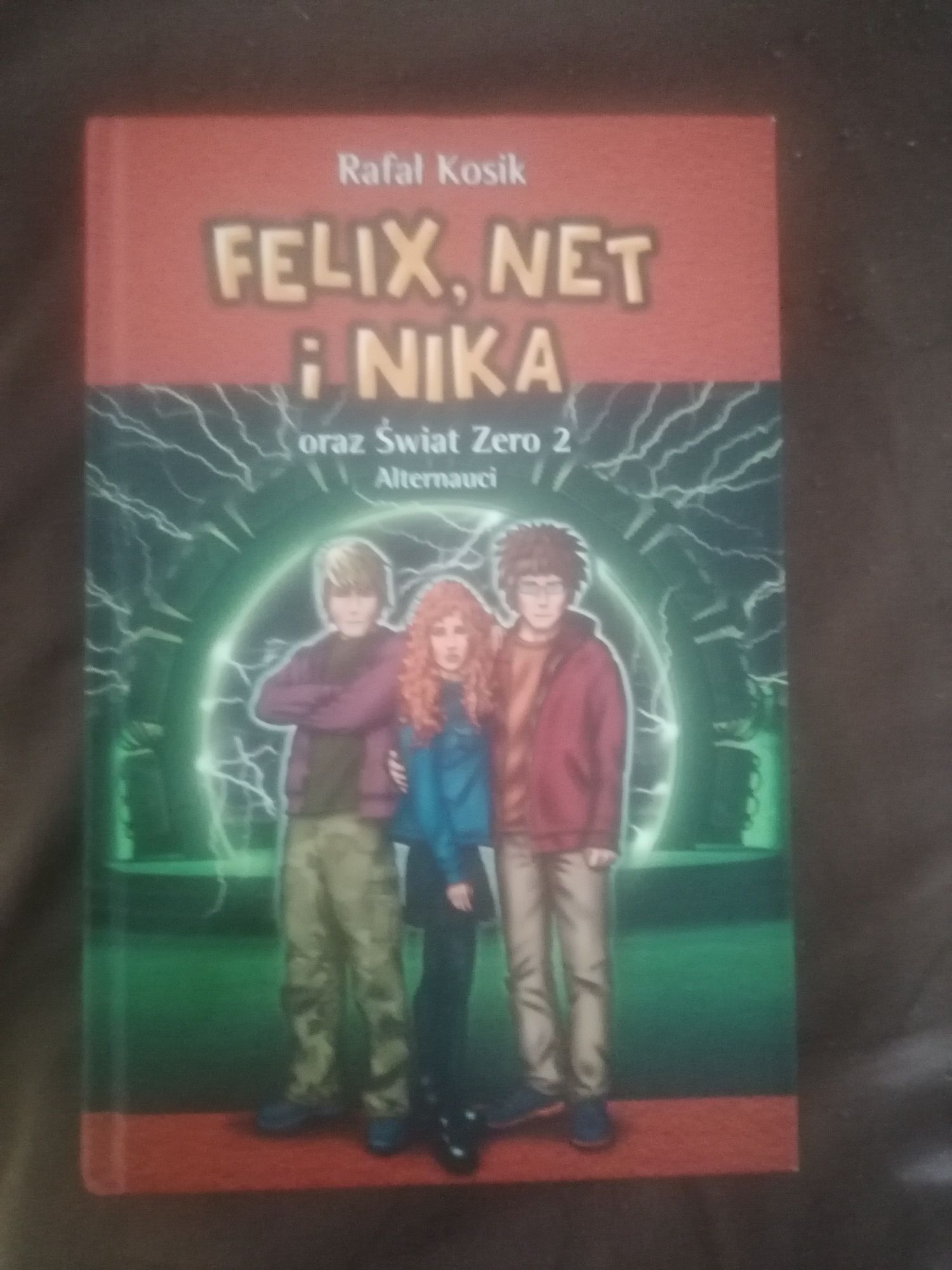 Felix, Net i Nika