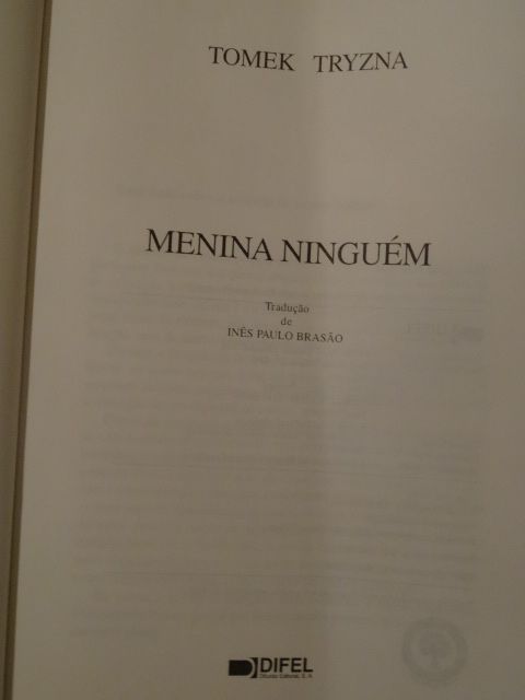 Menina Ninguém de Tomek Tryzna