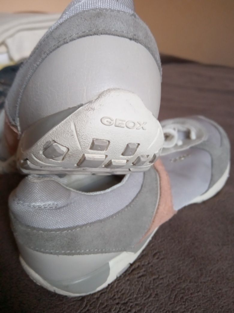 Damskie sneakersy Geox