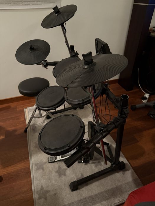 Perkusja Alesis bardzo dobry stan
