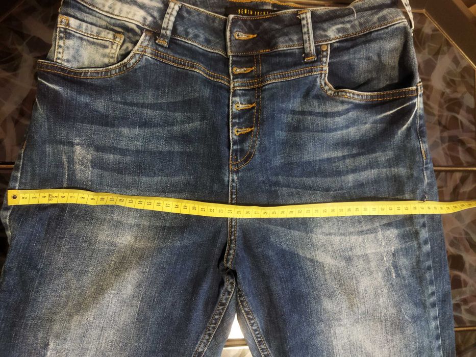 Jeansy męskie modne