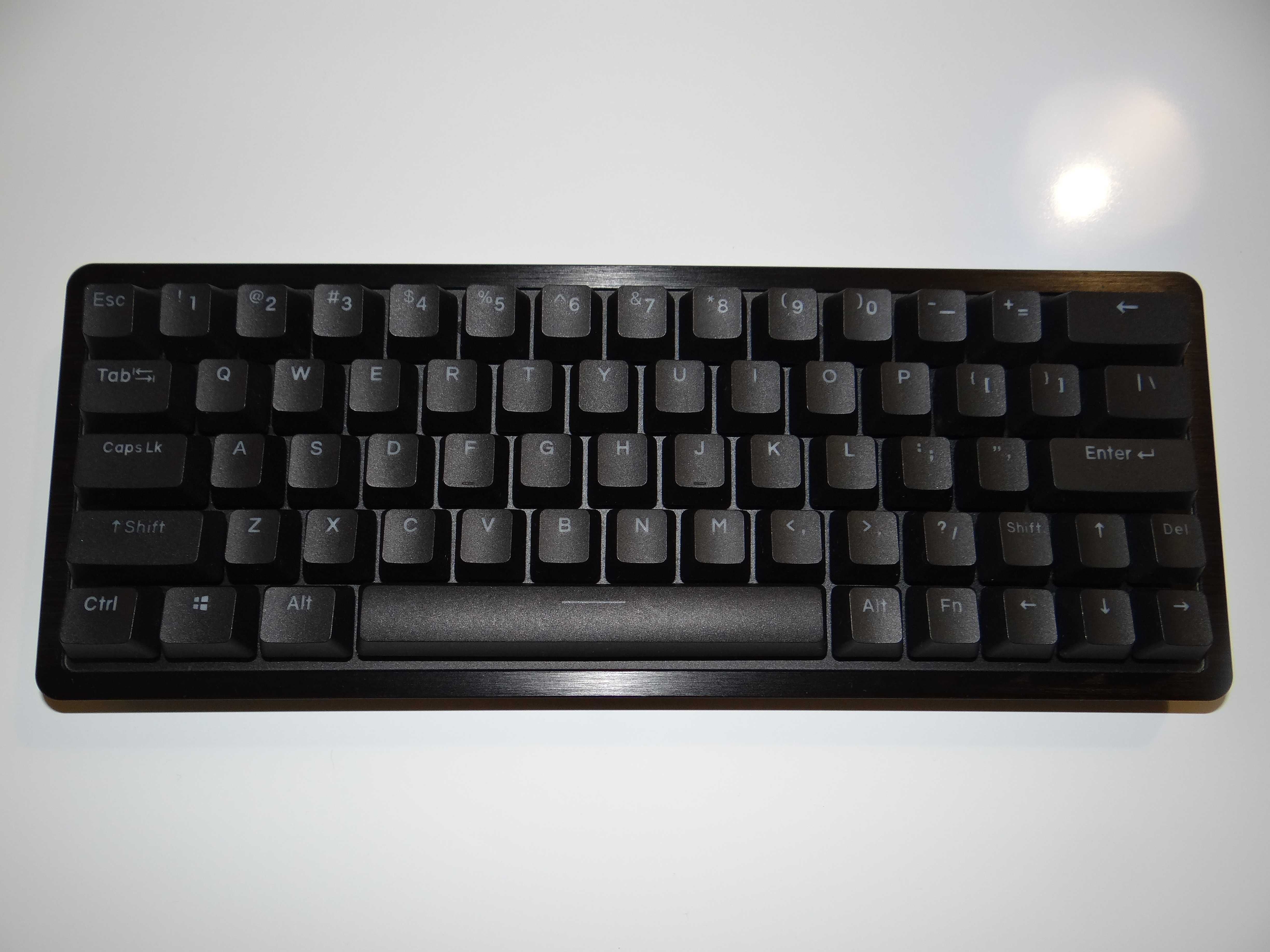 Teclado MOUNTAIN Everest 60