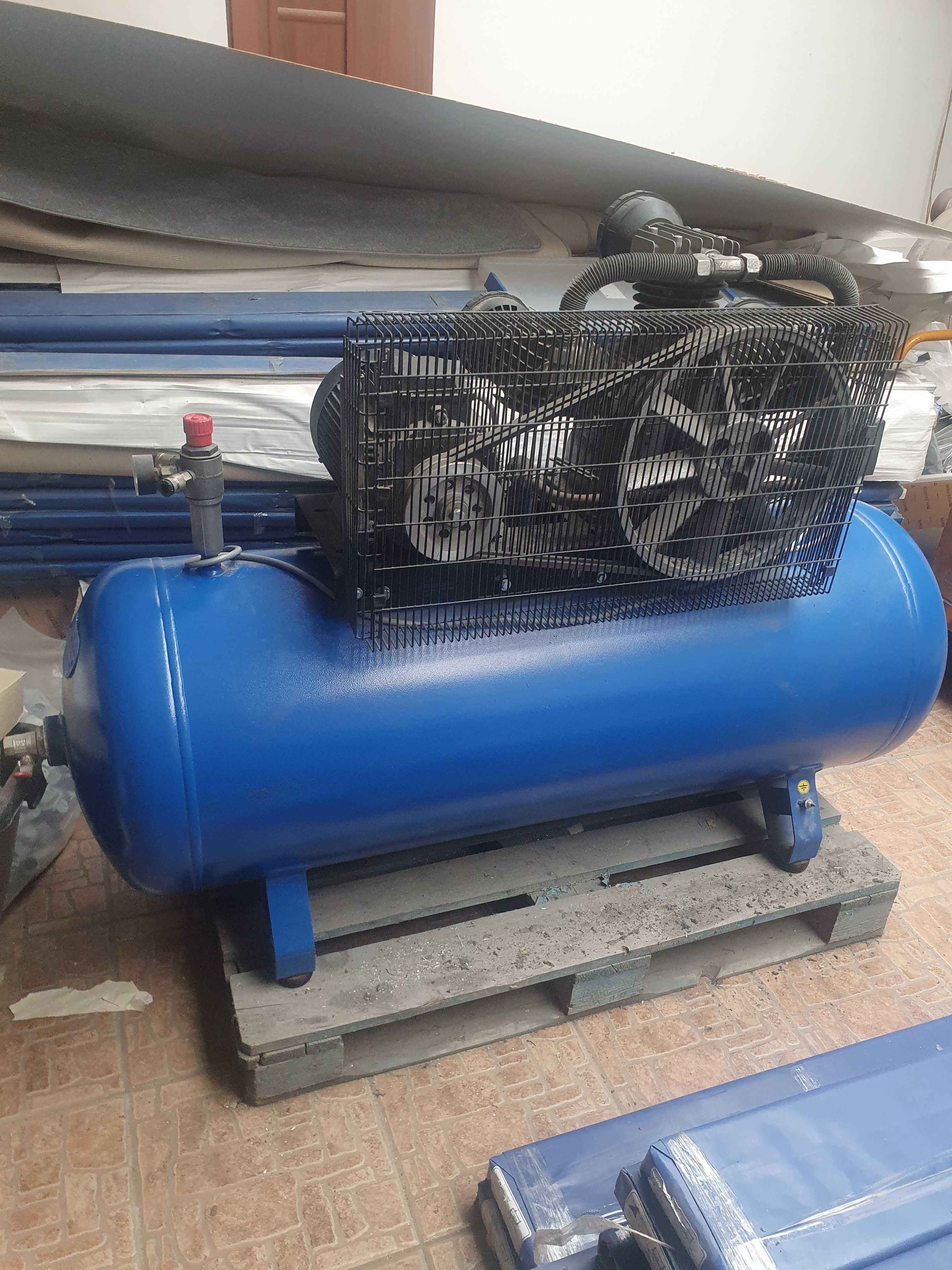 KOMPRESOR Remeza SB4/F-270.LB75  rok prod. 2022  FV VAT