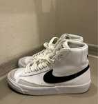 Женские кеды высокие Nike Blazer Mid 77