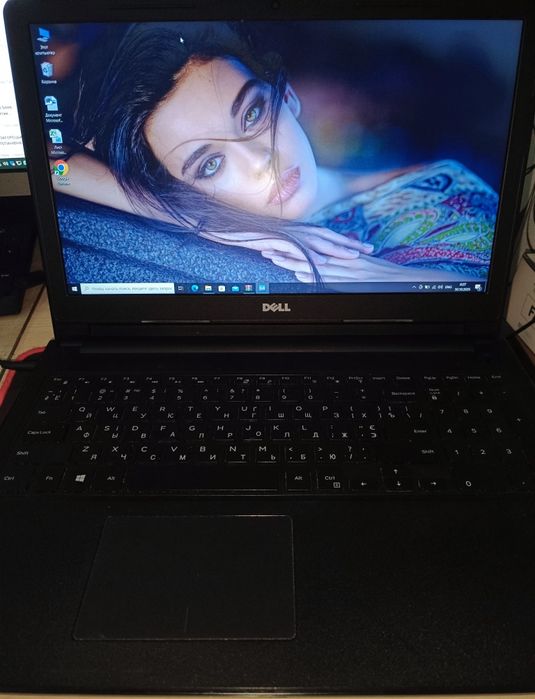 Ноутбук Dell • Core i3-7020U•  FullHD • SSD 128GB • 8Gb ram • GTA-5