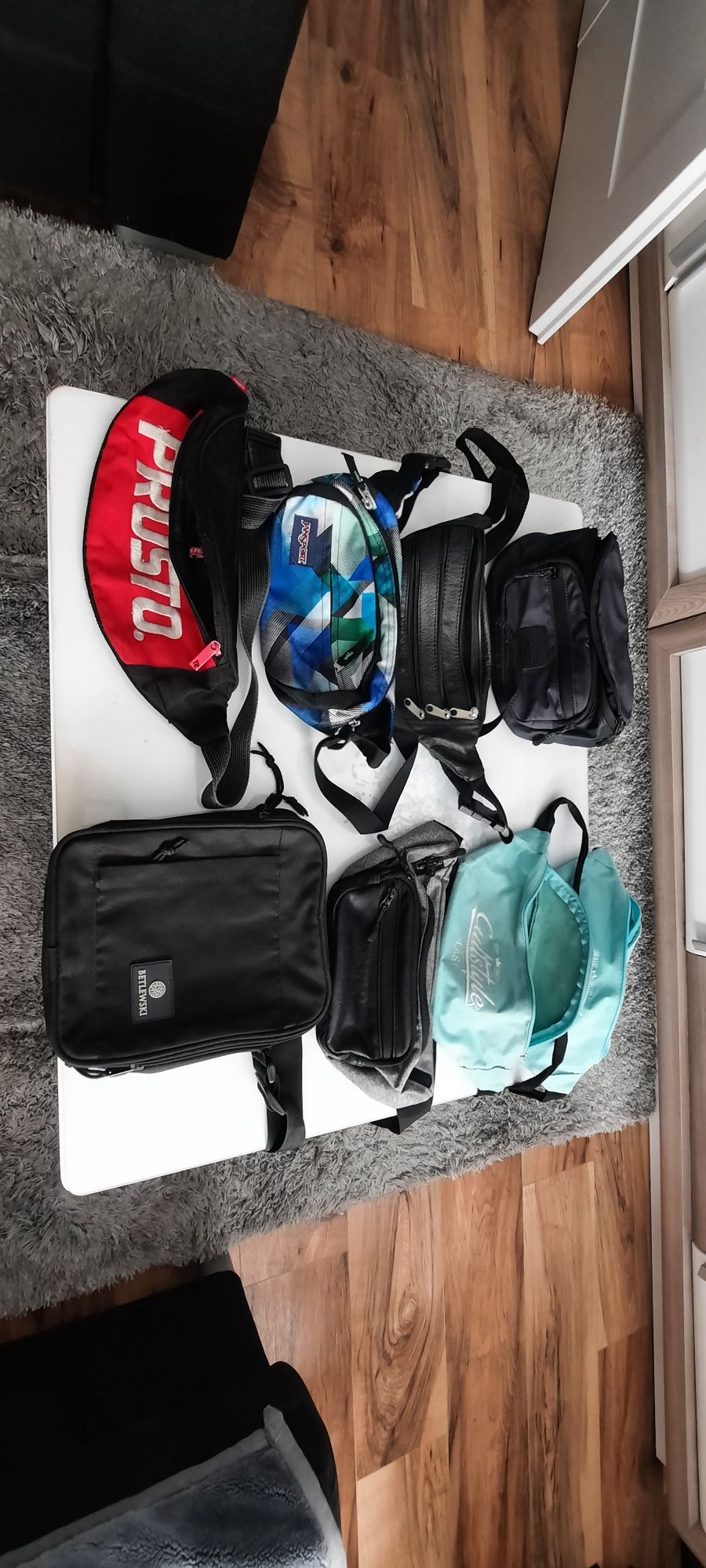 Nerki Saszetka Betlewski Prosto JanSport Reserved cena za komplet
