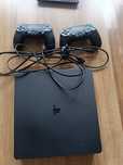 Konsola PlayStation 4