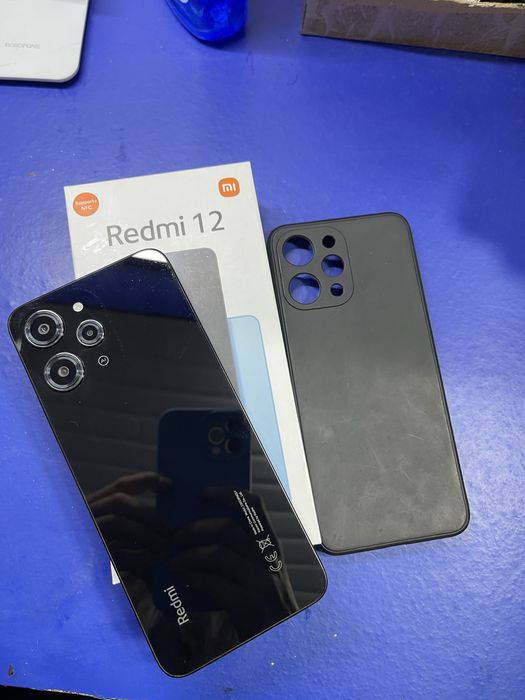 Смартфон Xiaomi Redmi 12 8/256GB NFC