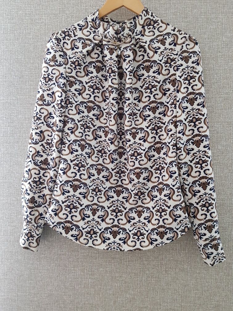 Женская блузка размер S