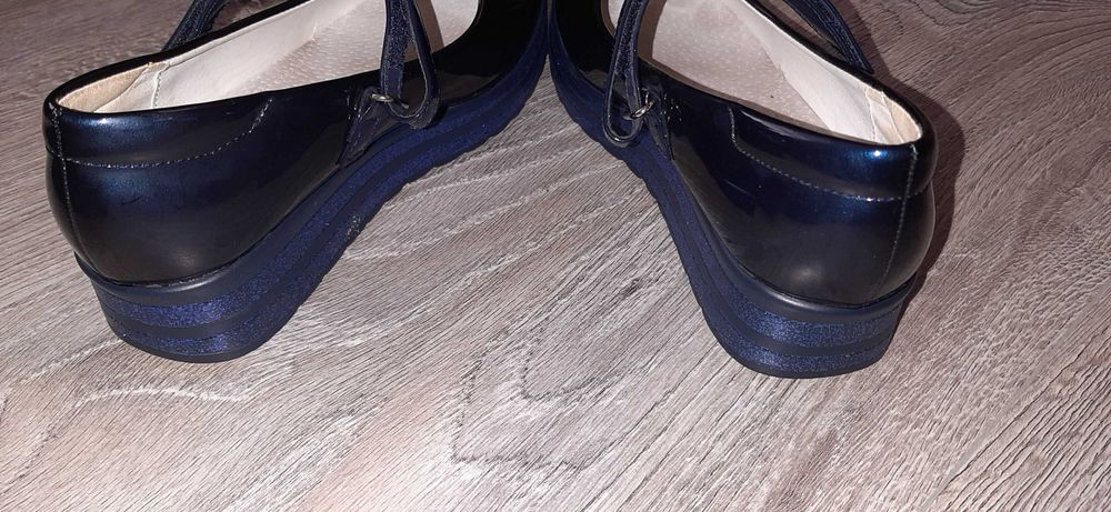 Стильні шкільні туфлі yalike на платформі