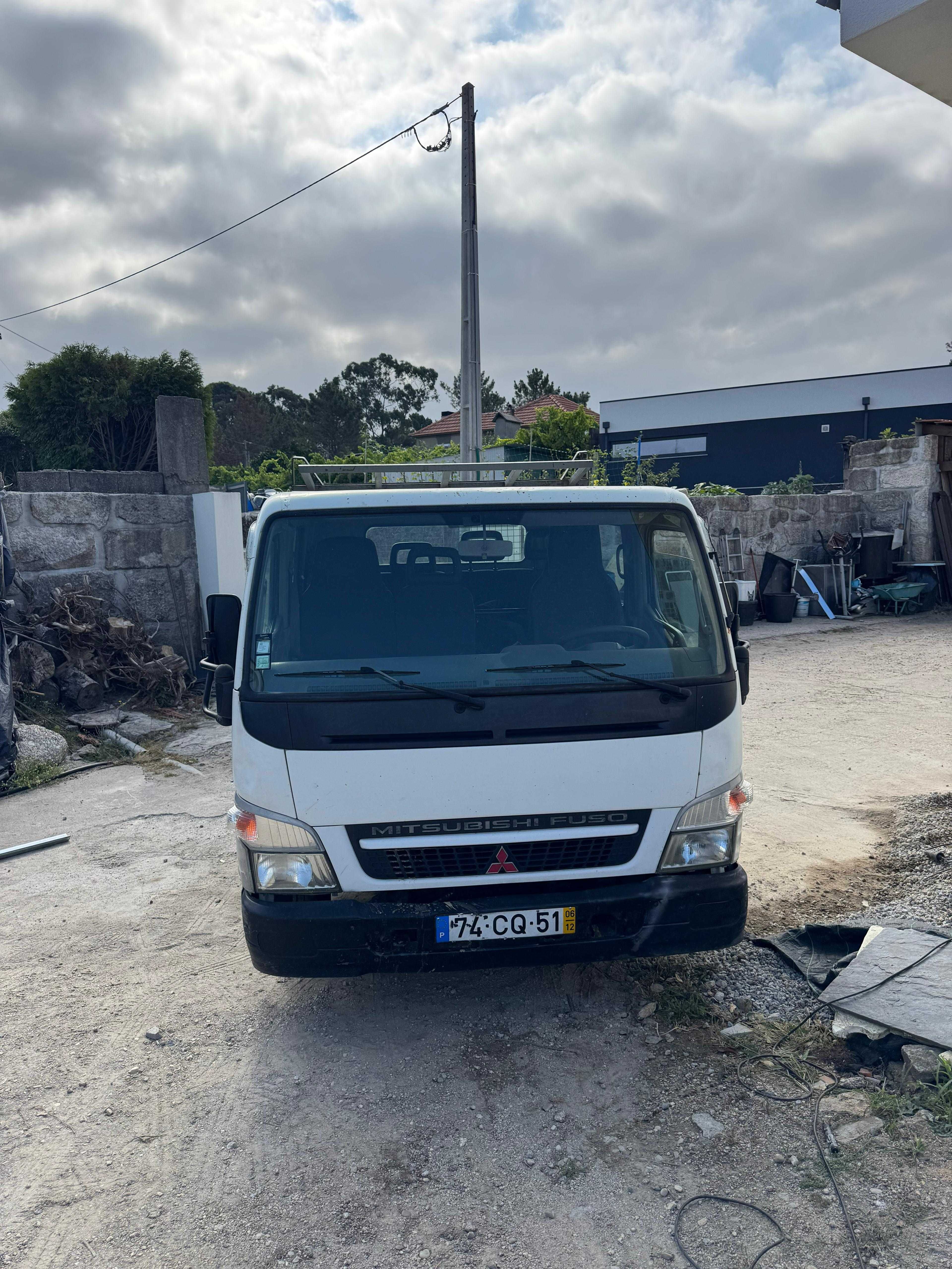Mitsubishi Canter 3C13D 3000 7 lugares