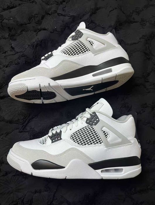 Buty Trampk Jordan 4 Retro military black R.38