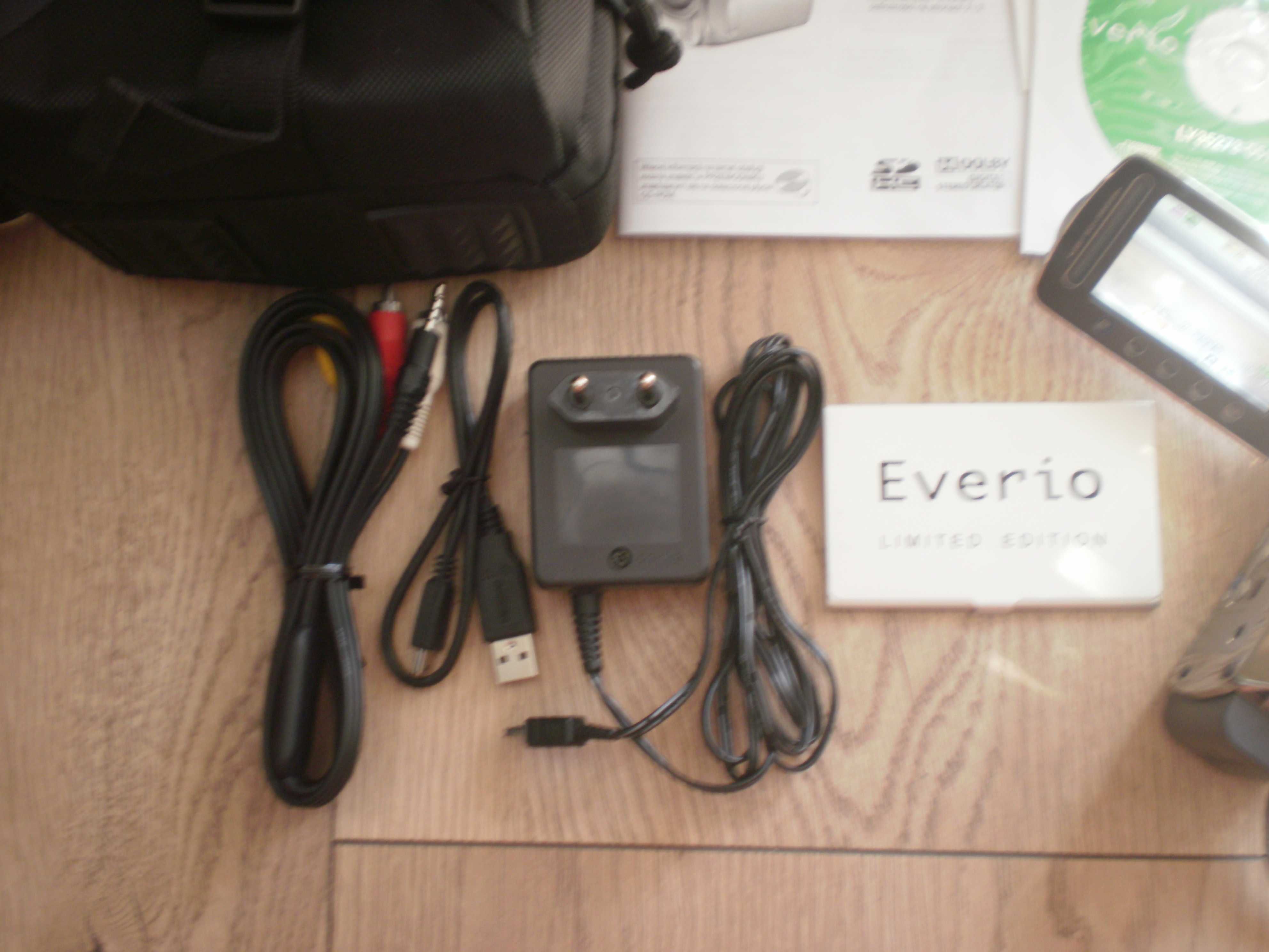 Kamera JVC GZ-MS 120 SEK .. 2 karty pamięci
