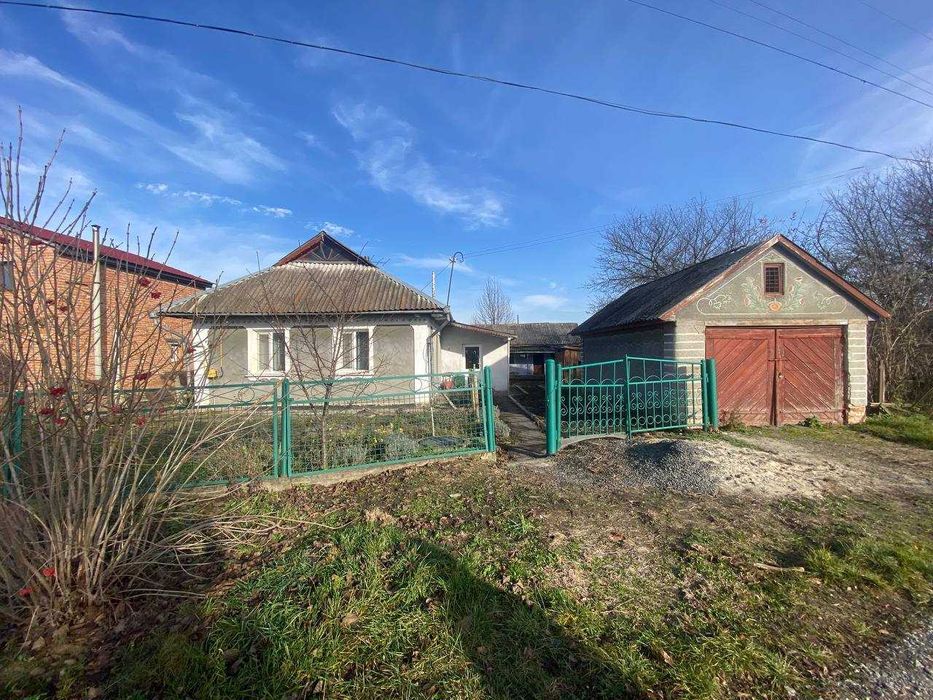 Продаж будинку в мальовничому Чорному Острові