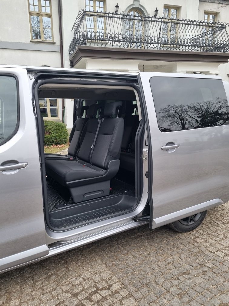 Wynajem Busów 9 osobowych  2025r 2L Citroen SpaceTourer 180 koni  Auto