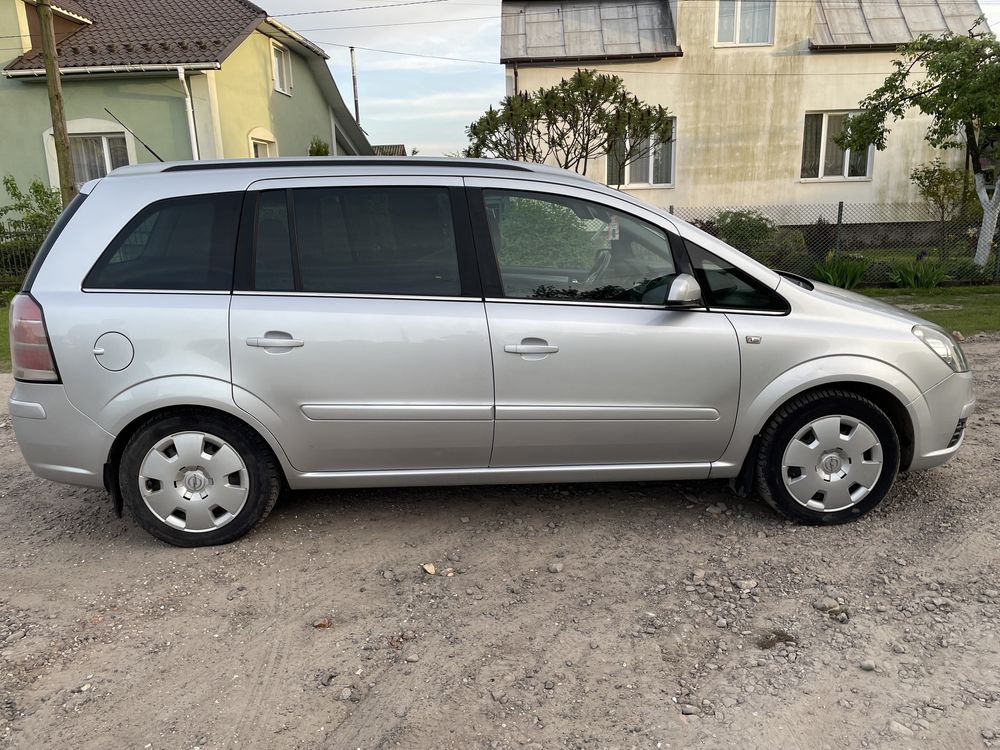 Opel zafira 2007