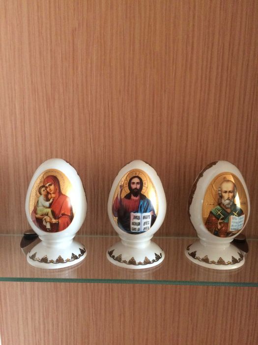 Продаю фарфоровое  пасхальное яйцо (Коростень)