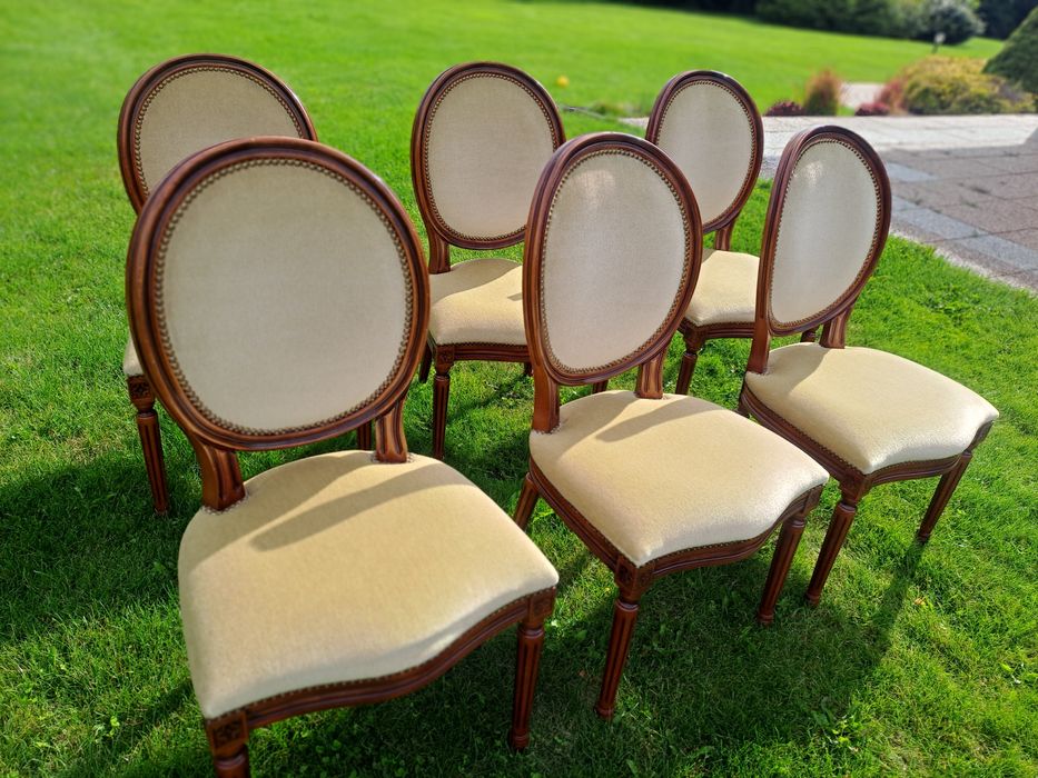 Komplet 6 solidnych krzeseł