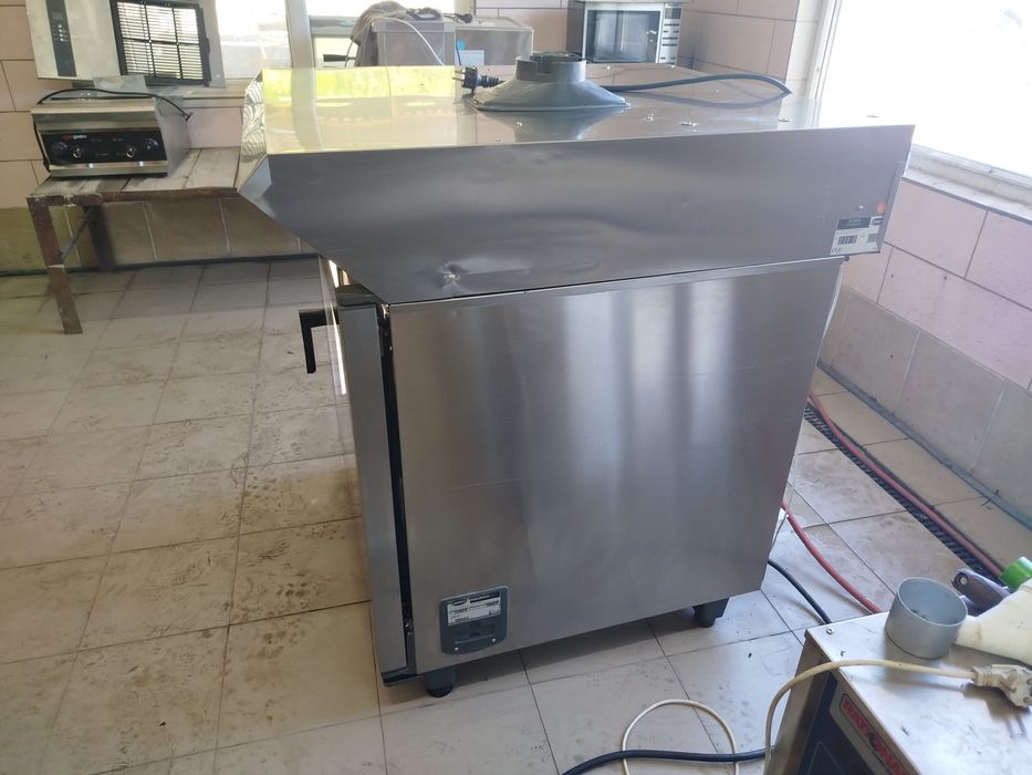 Пароконвектомат Unox xbc605ep з автомийкою.