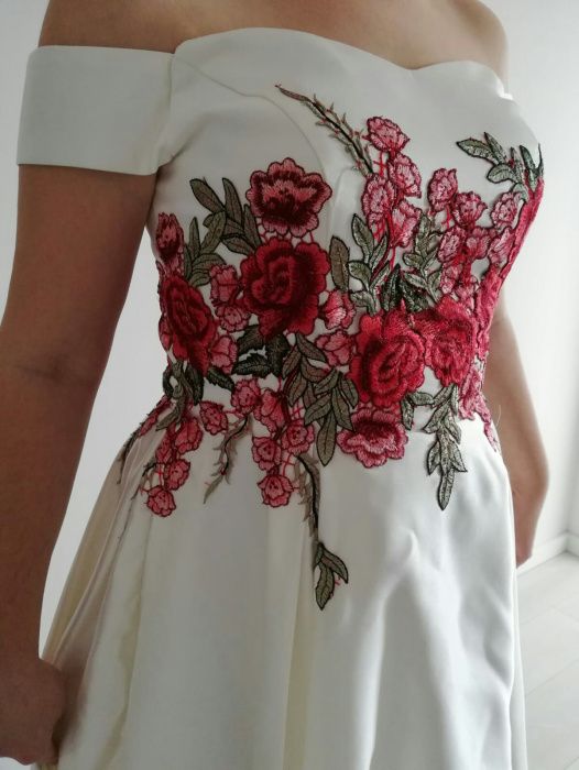 PRZEPIĘKNA Sukienka Ślubna