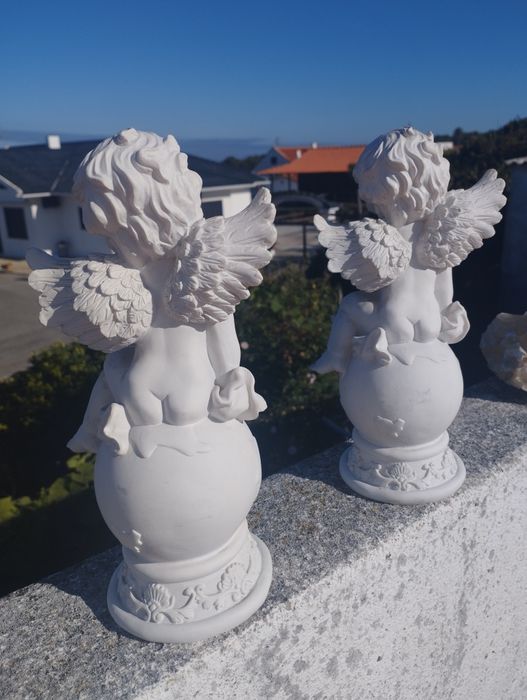 Dois Anjos para decoração.