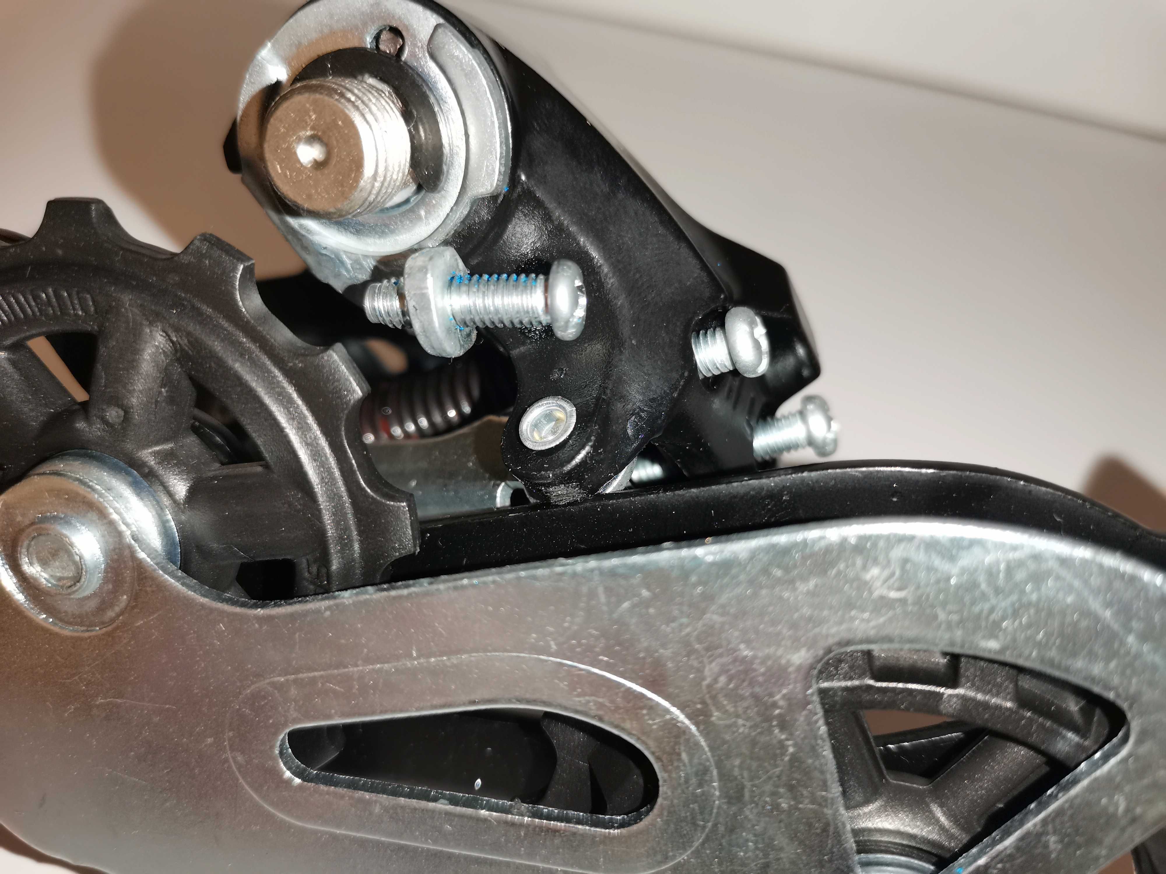 Перемикач швидкостей задній Shimano Altus RD-M310 / перекидка задняя