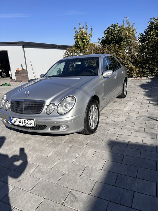 Mercedes w211 e240 benzyna prywatny