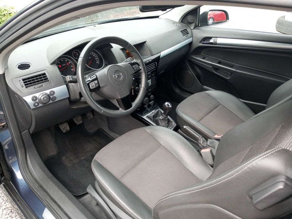 Opel Astra OPC Line 1.6 Benzyna 116 KM