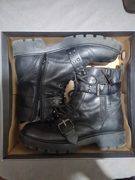 Чоботи жіночі Guess