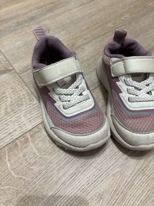 Buty sportowe dziecięce