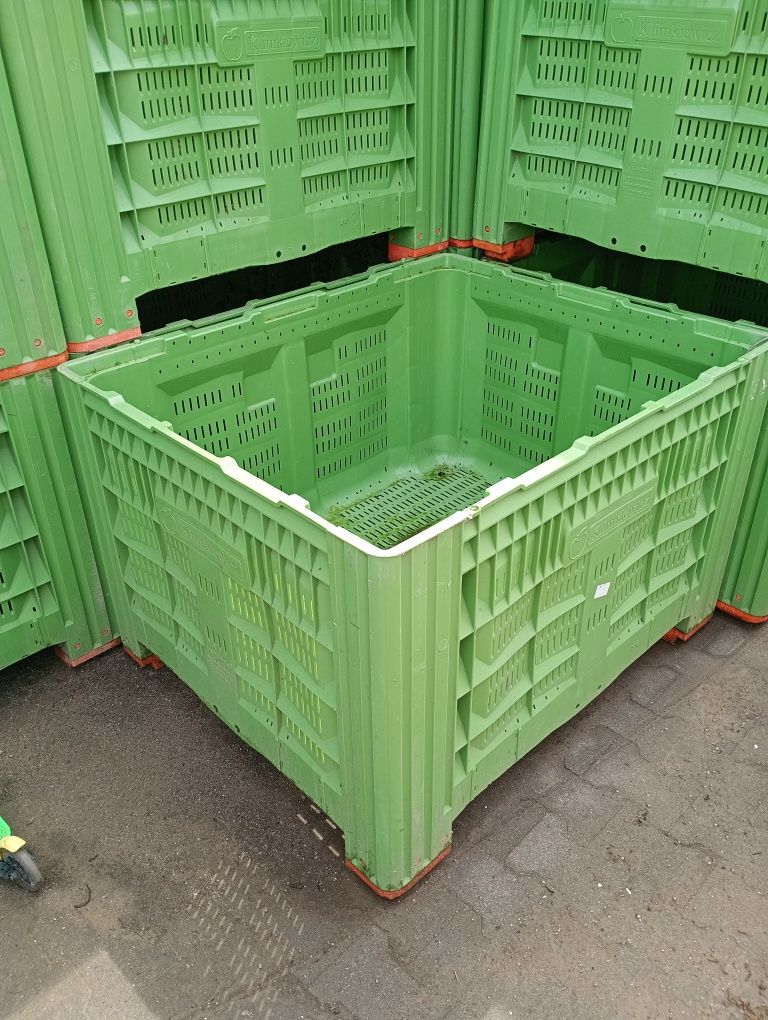 Skrzyniopalety plastikowe