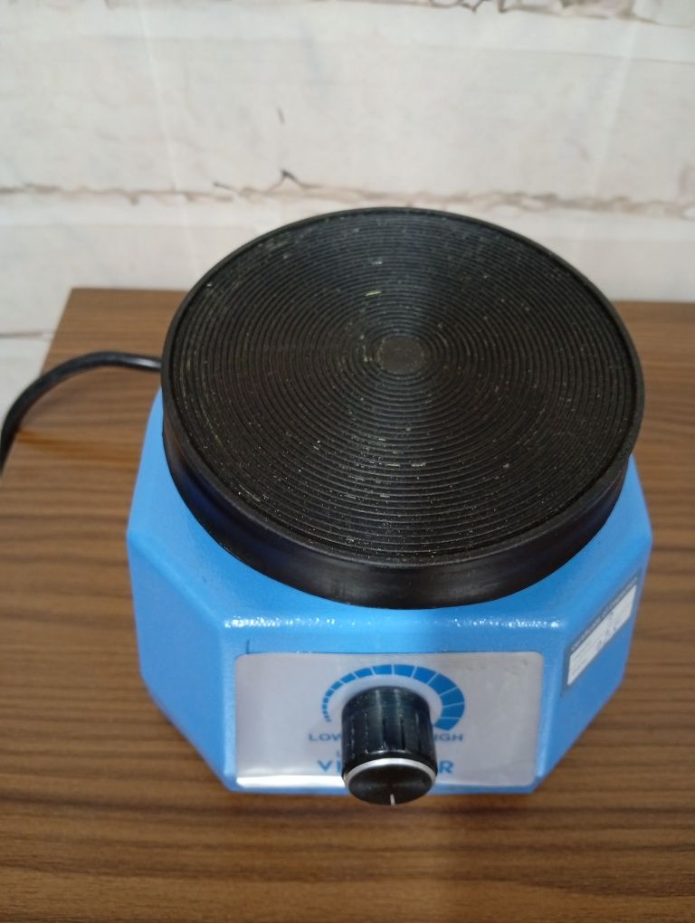 Oscylator dentystyczny wibrator gipsowy 220V 100W