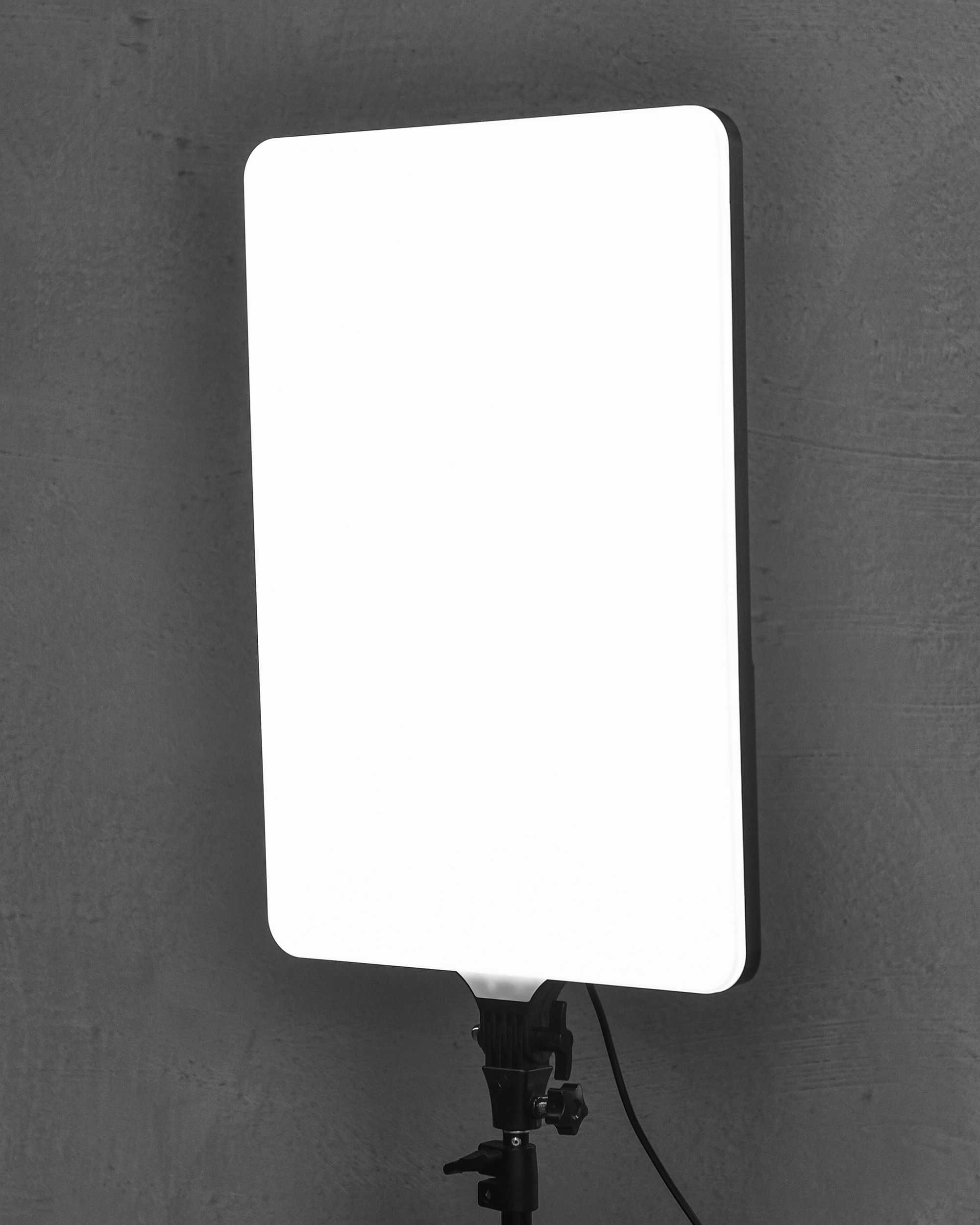 рямоугольная LED лампа для фотостудии