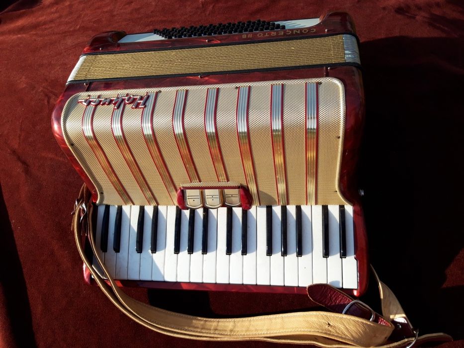 Akordeon   Hohner Concerto 2B 72 basy