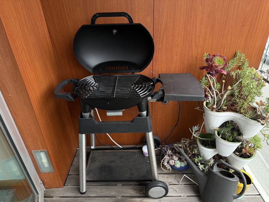 Grelhador elétrico Naterial Hyperion Trolley 2200W – quase novo