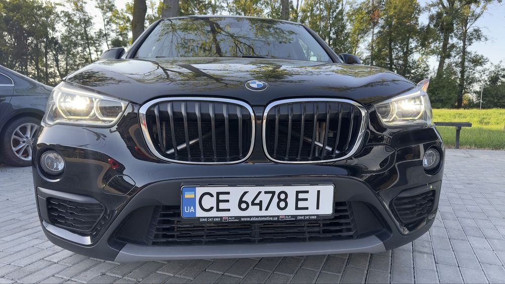 Продаж BMW X1 2017 рік