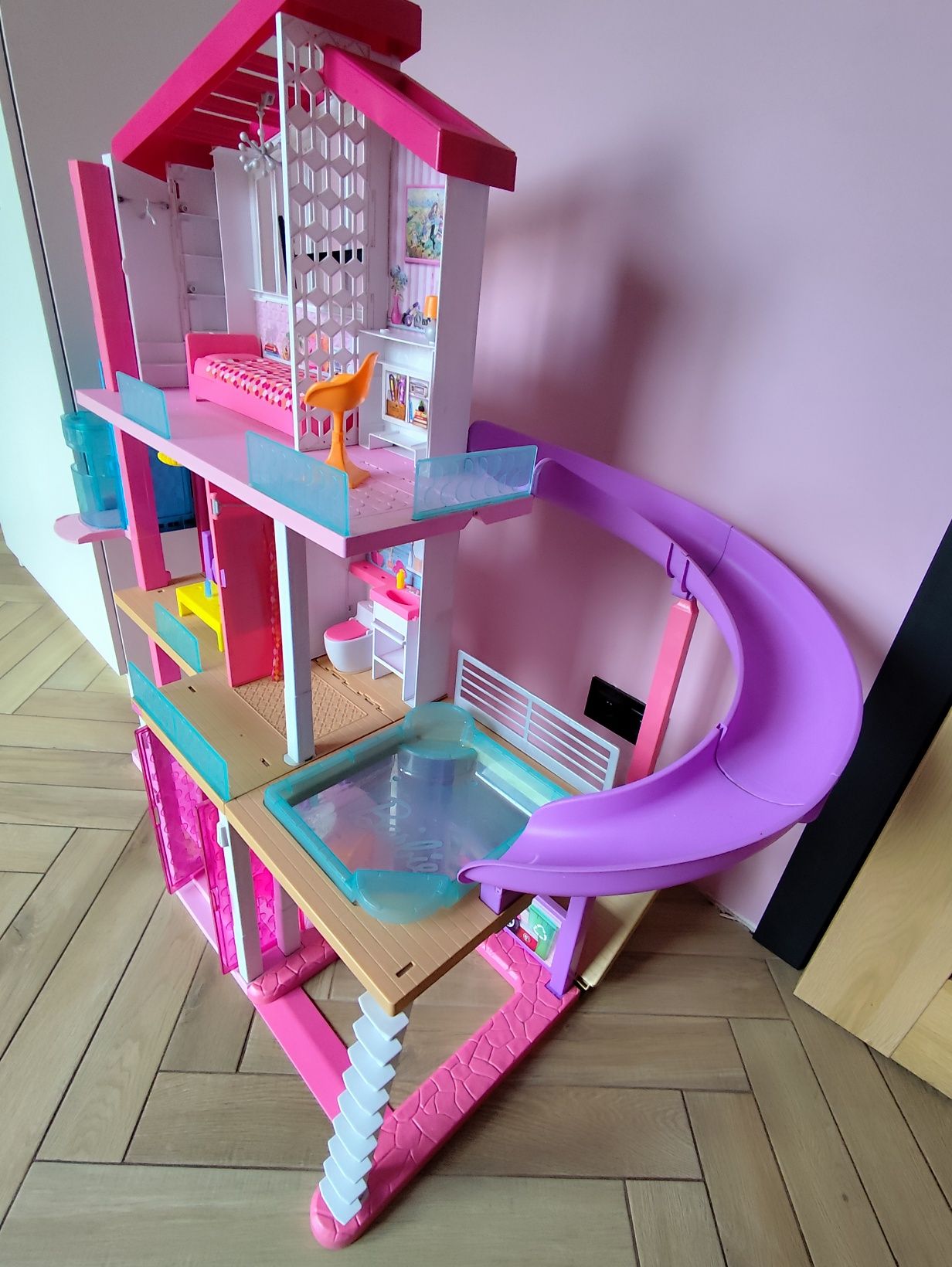Domek dla Barbie dreamhouse