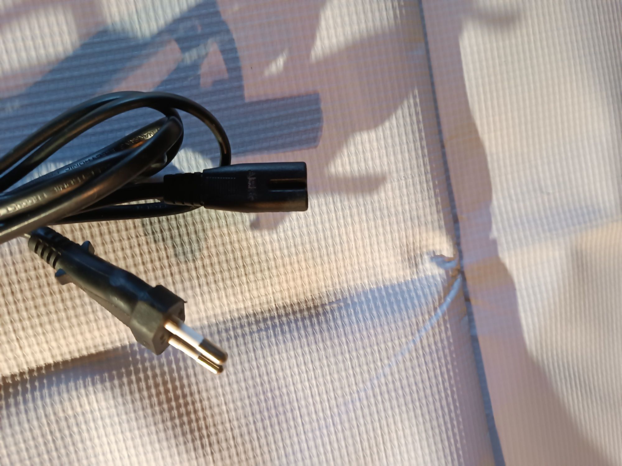 Kabel zasilający do np. Radia tzw. ósemka