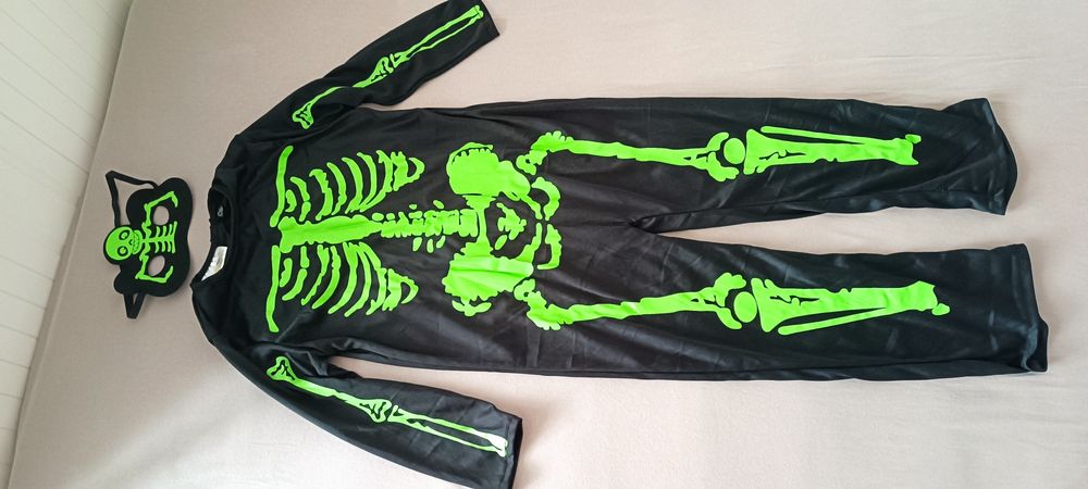 Strój 116 przebranie Halloween chłopięce kościotrup kostium