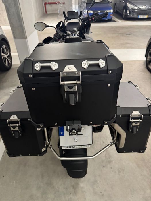 BMW R1250GSA Triple Black Rebaixada