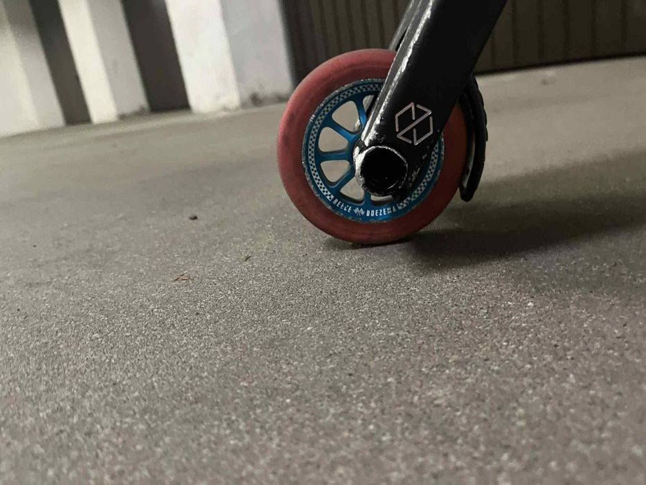 Hulajnoga wyczynowa(native,Longway,ethic,river,hellagrip,vans,cult)