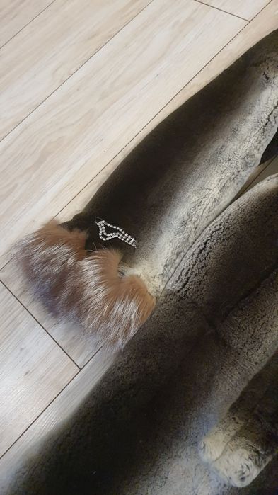 Шуба бежево коричнева стрижена мінка+комір єнот(розмір 48-50)