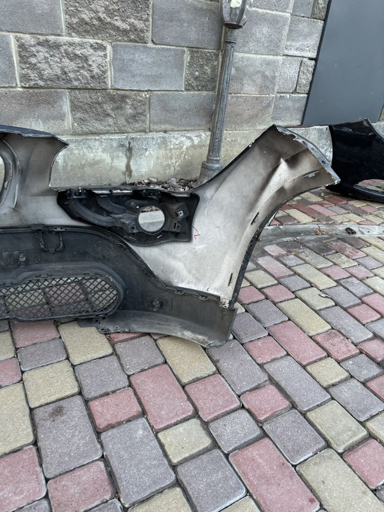 BMW x1 бампер передній 2008-2012