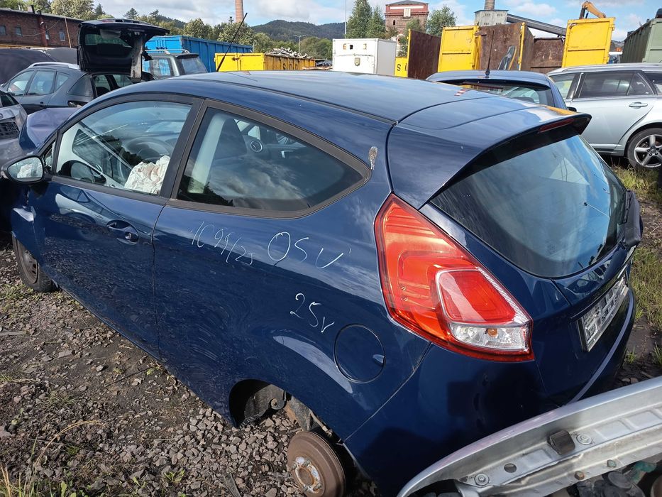 Ford Fiesta MK6 Lift EC 2014' błotnik przedni prawy FV dostawa